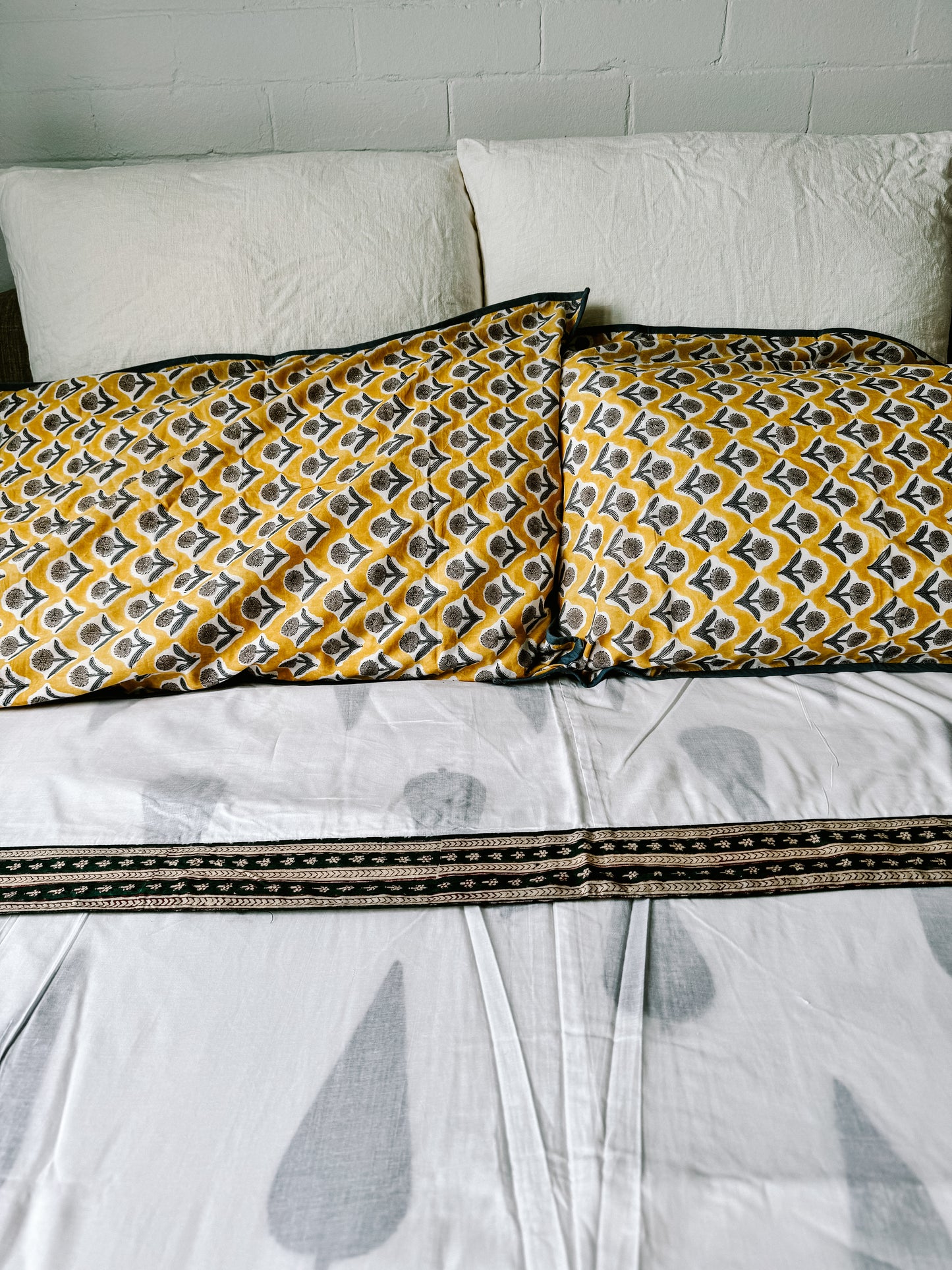 Pine Tree Dohar Quilt