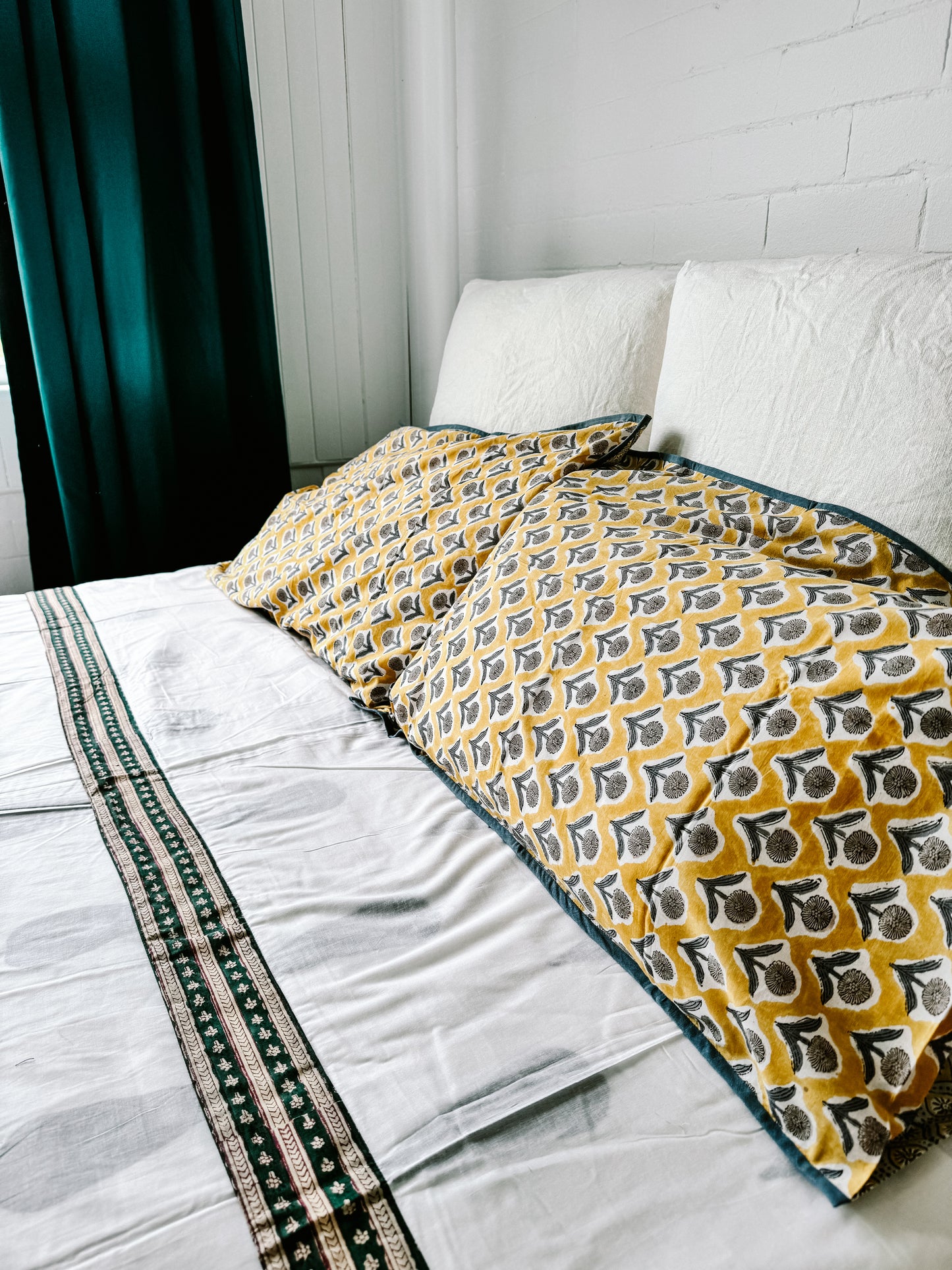 Pine Tree Dohar Quilt