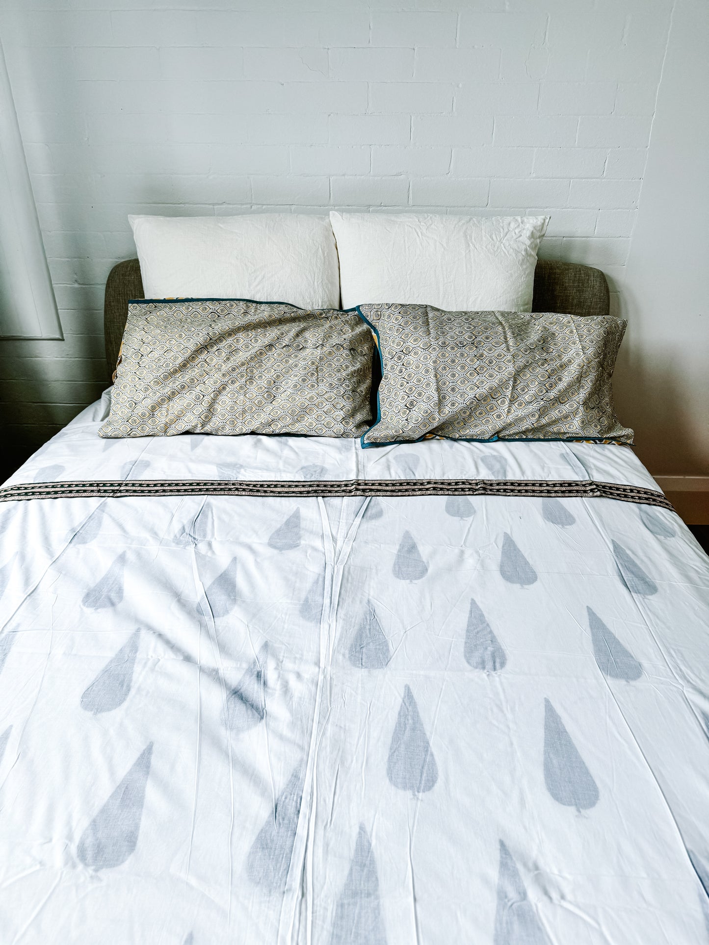 Pine Tree Dohar Quilt