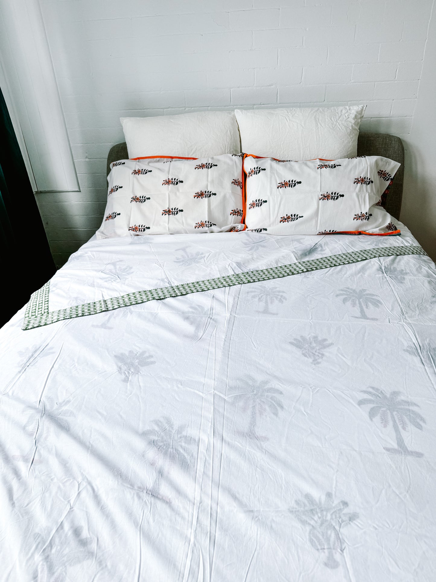 Palm Tree Dohar Quilt